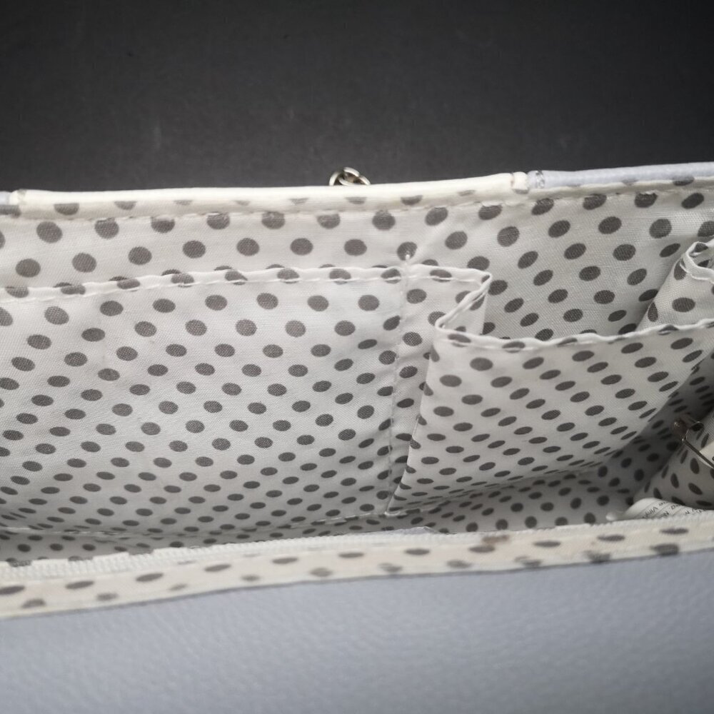 Ricki's Grey & White Faux Leather Clutch or Shoulder Bag w/ Magnetic Closure - Picture 7 of 10